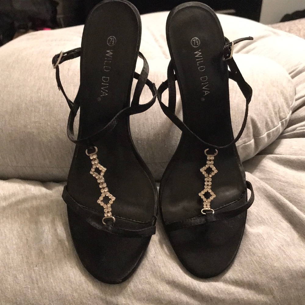 Wild Diva Black Heels